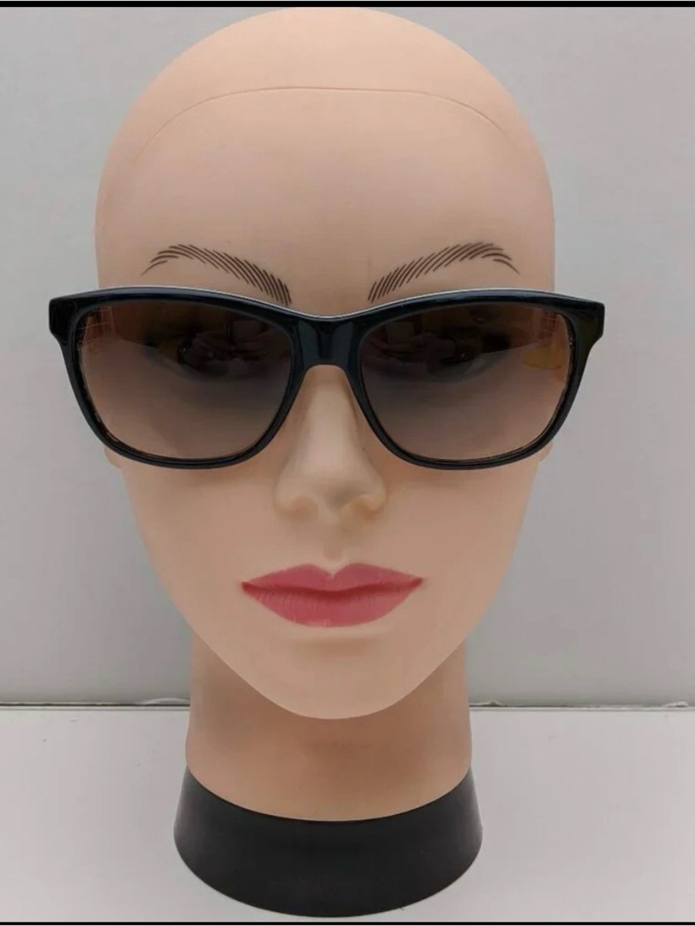 Tory Burch Black Frame Gradient Lens Sunglasses